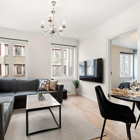 شقة Luxury 4-bedroom In Oslo's Heart - Walk To Major Attractions *