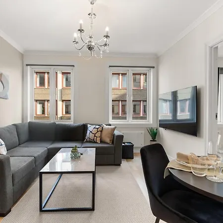 Luxury 4-bedroom In Oslo's Heart - Walk To Major Attractions Oslo