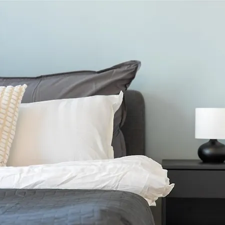 شقة Luxury 4-bedroom In Oslo's Heart - Walk To Major Attractions *