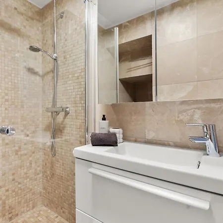 Apartmán Luxury 4-bedroom In Oslo's Heart - Walk To Major Attractions *